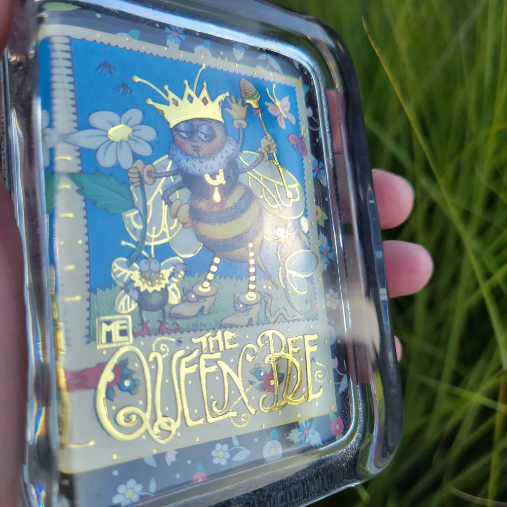 Mary Engelbreit Queen Bee Paperweight ~Whimsical & Fun! ~ Metallic Accent ~ Cute